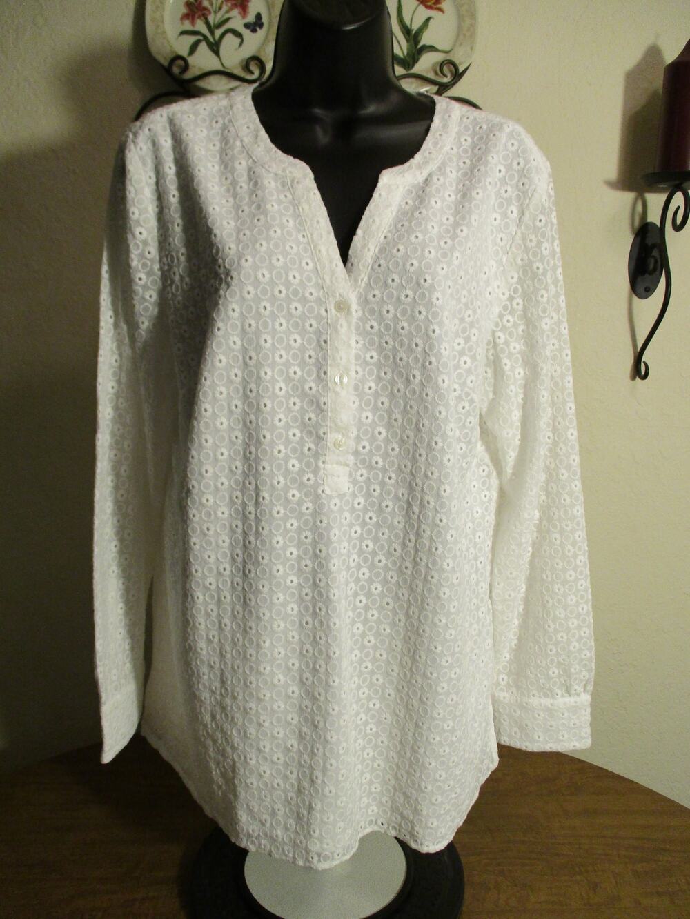 TALBOTS WHITE LONG SLEEVE EYELET SHEER LINED PULLOVER BLOUSE L